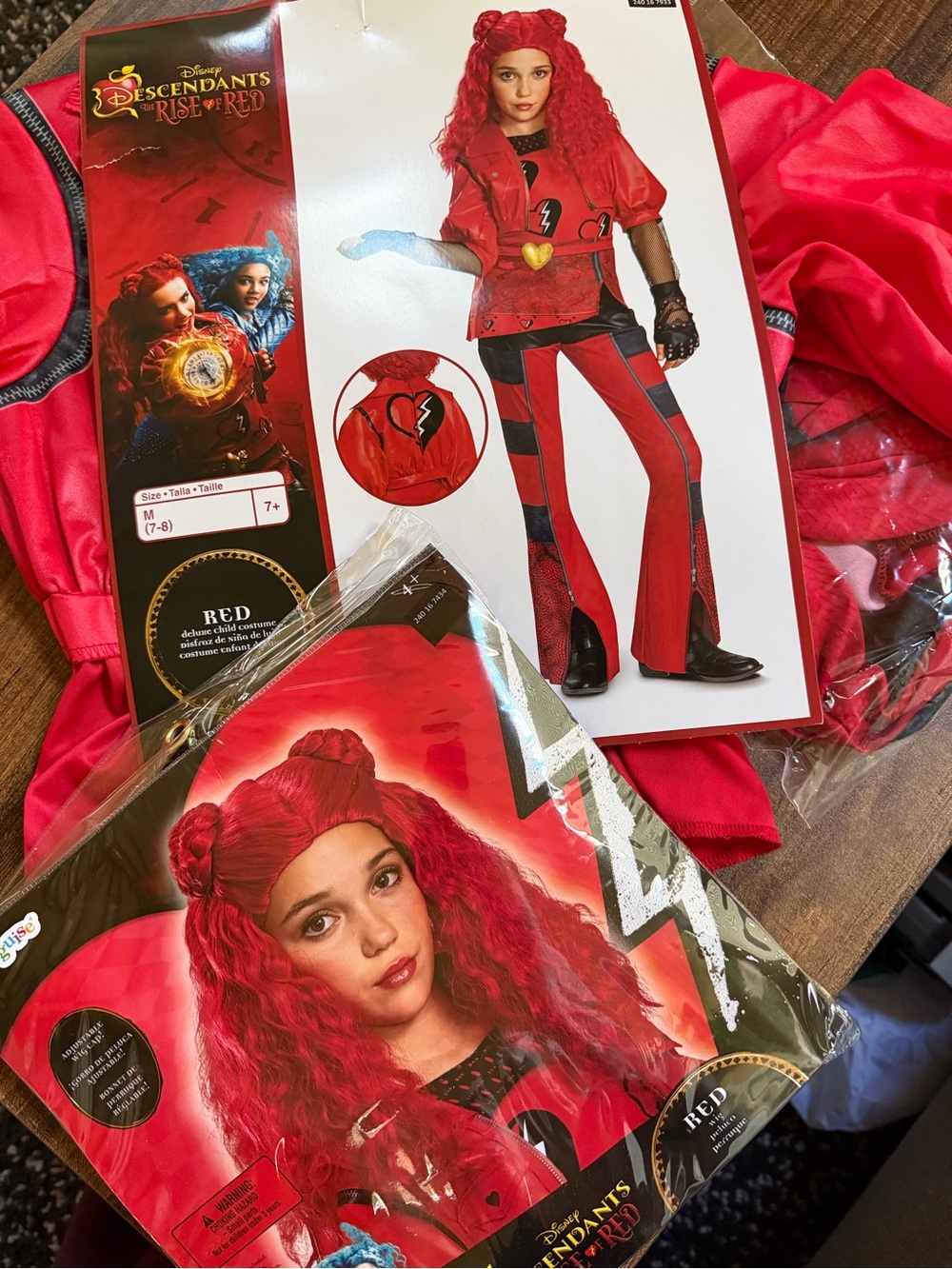 Disney Red Descendants Rise of the Isle Costume with Red Wig